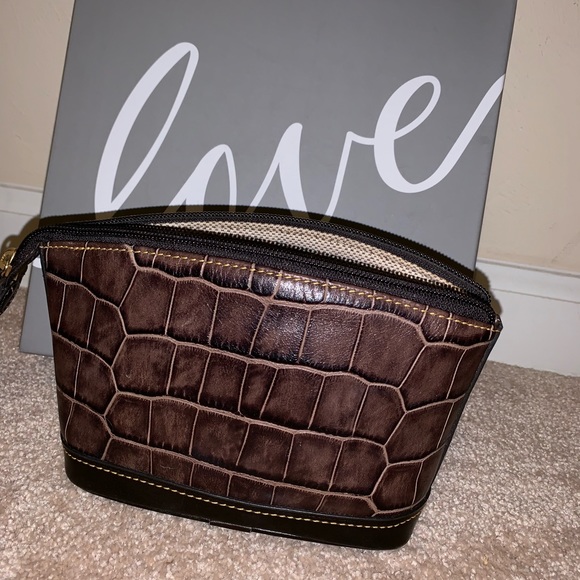 Dooney & Bourke Bags Dooney Bourke Makeup Cosmetic Bag Poshmark